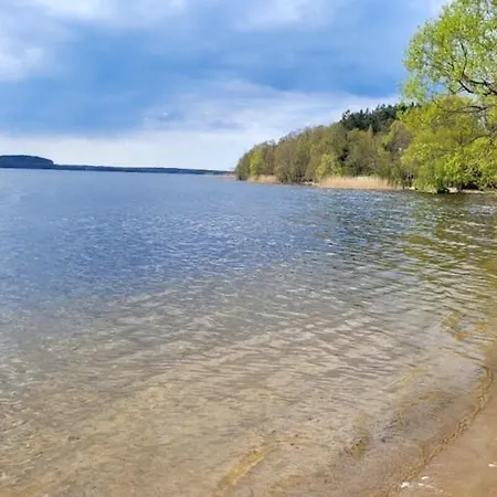 House With Private By The Lake, Whirlpool 別荘 Nadole