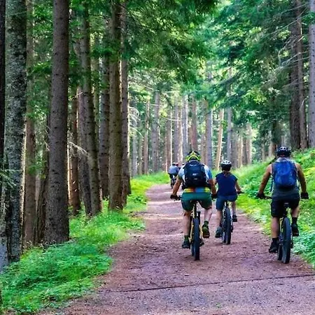 House With Private By The Lake, Whirlpool Nadole