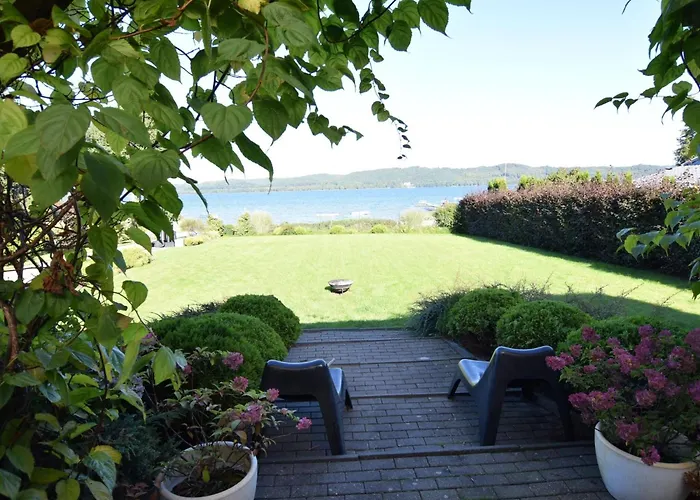 House With Private By The Lake, Whirlpool *